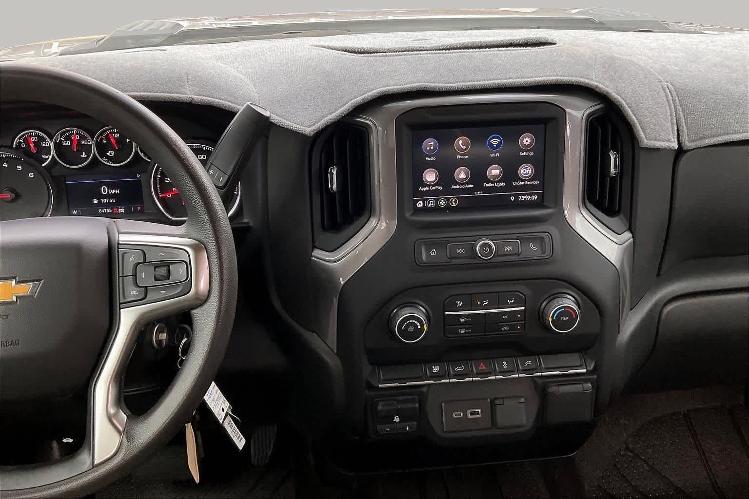 Used 2022 Silver Ice Metallic Chevrolet Custom image 7