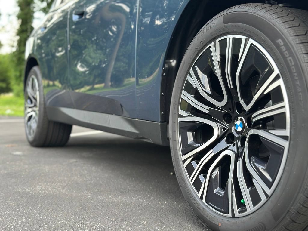 New 2026 Arctic Race Blue metallic BMW 30 xDrive image 8