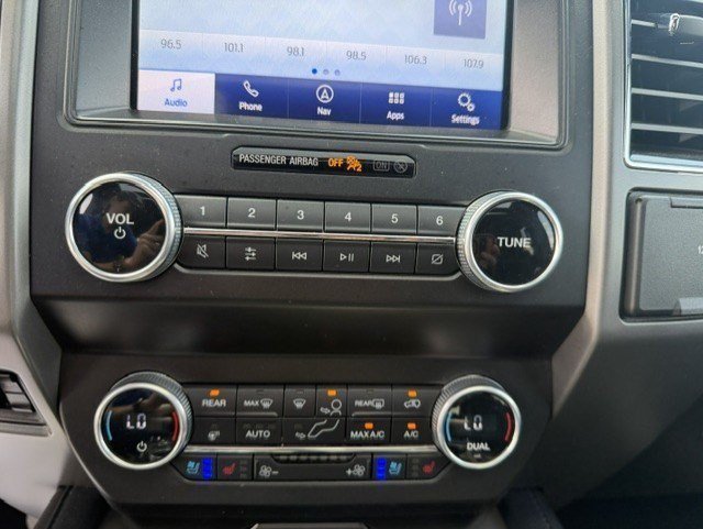Used 2021 White Metallic Ford XLT image 22