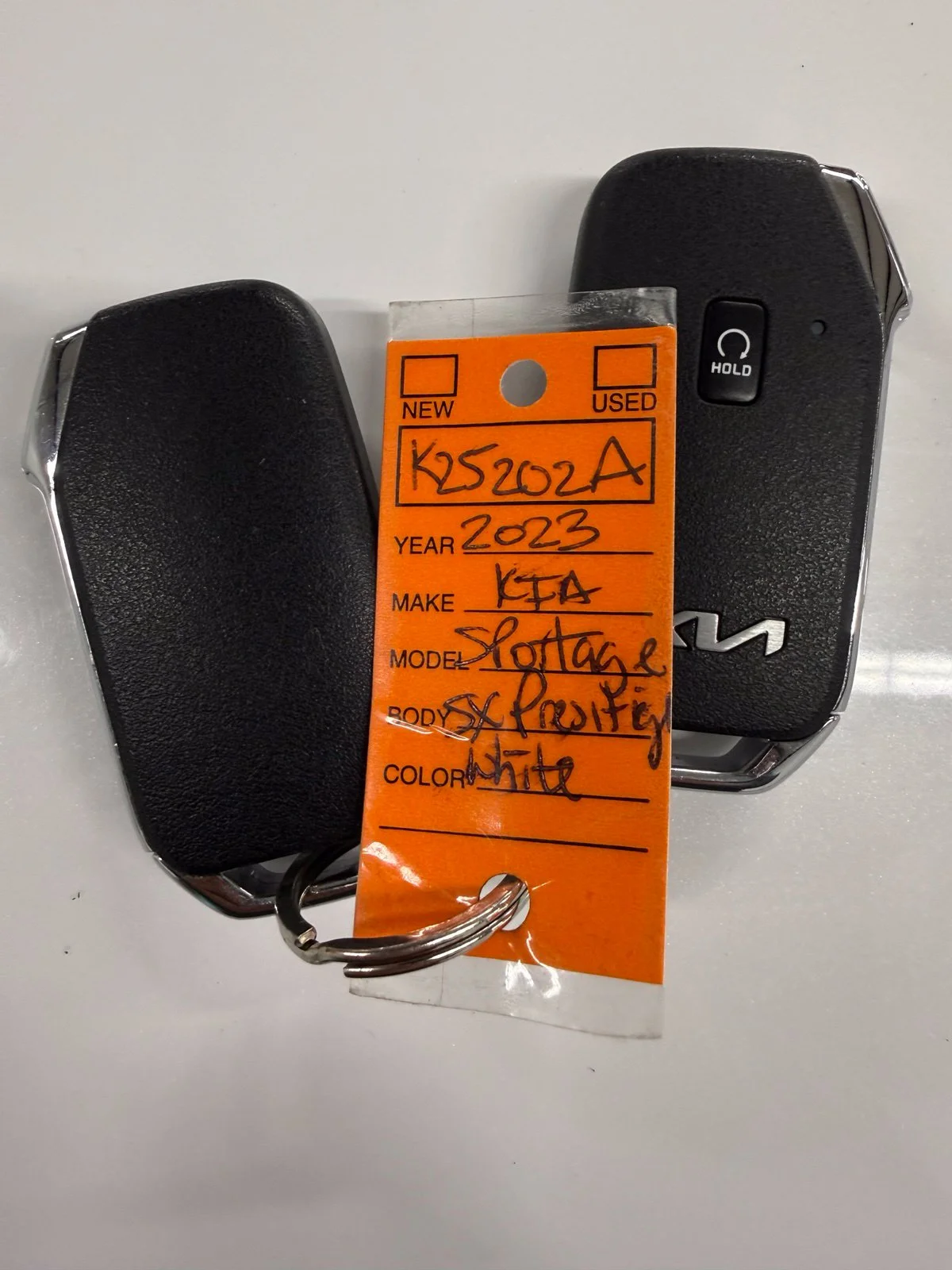 Used 2023 White Kia SX-Prestige image 28