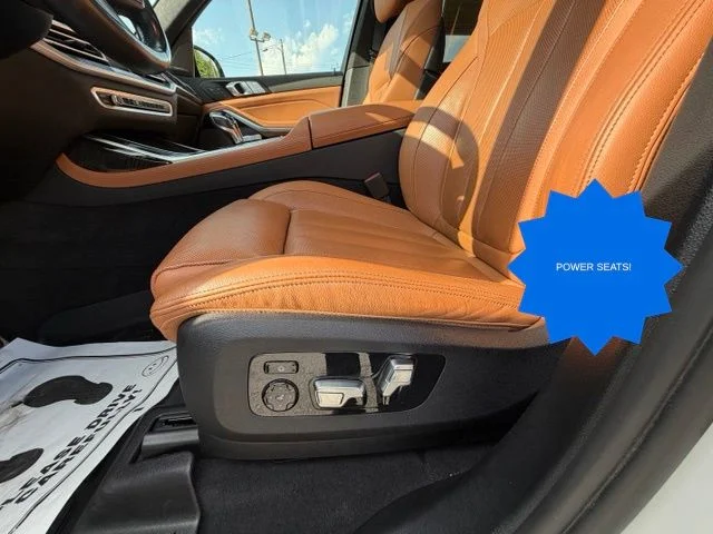 Used 2021 White BMW xDrive40i image 13