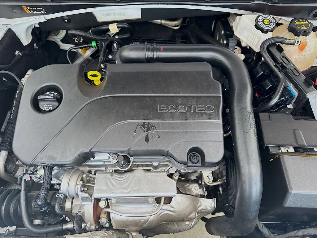 Used 2024 White Chevrolet LT image 38