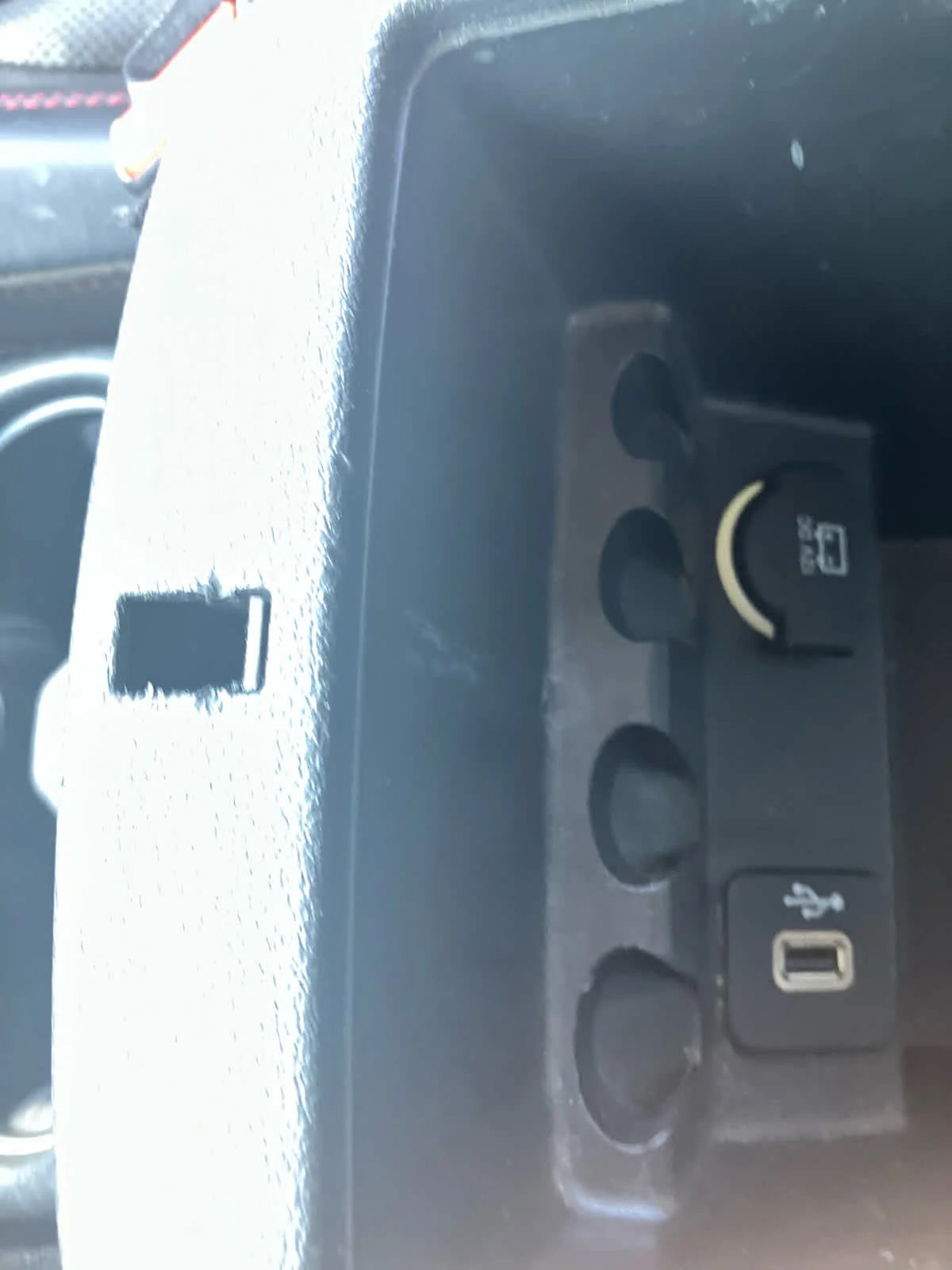 Used 2015 Granite Crystal Metallic Clearcoat Jeep Trailhawk image 27