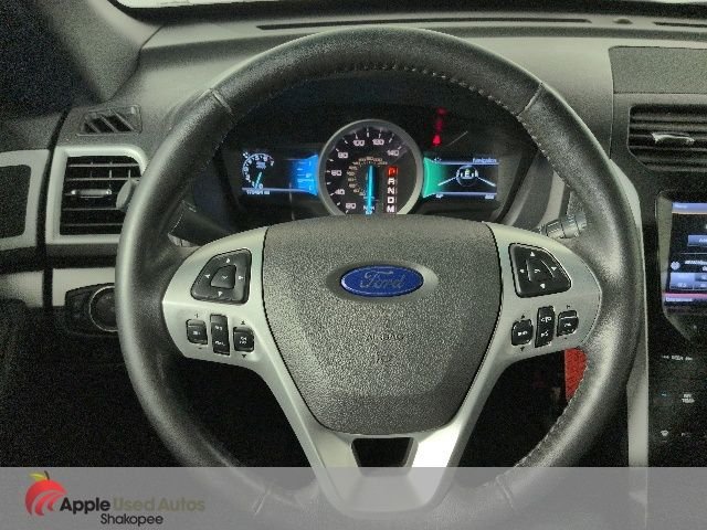 Used 2014 Black Ford XLT image 19