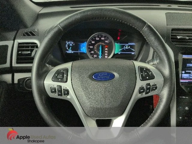 Used 2014 Black Ford XLT image 19