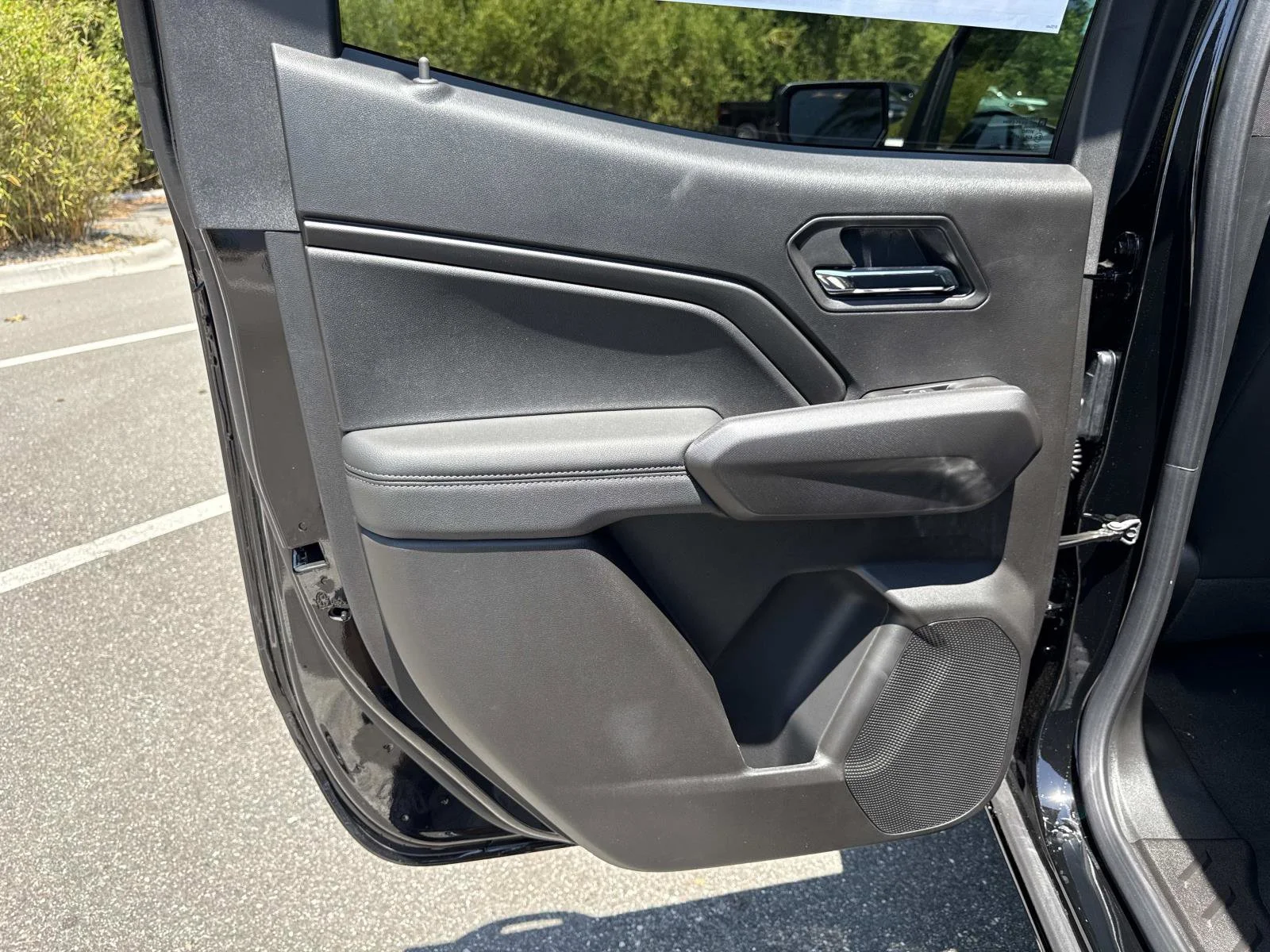 2026 Chevrolet Colorado LT - Photo 9