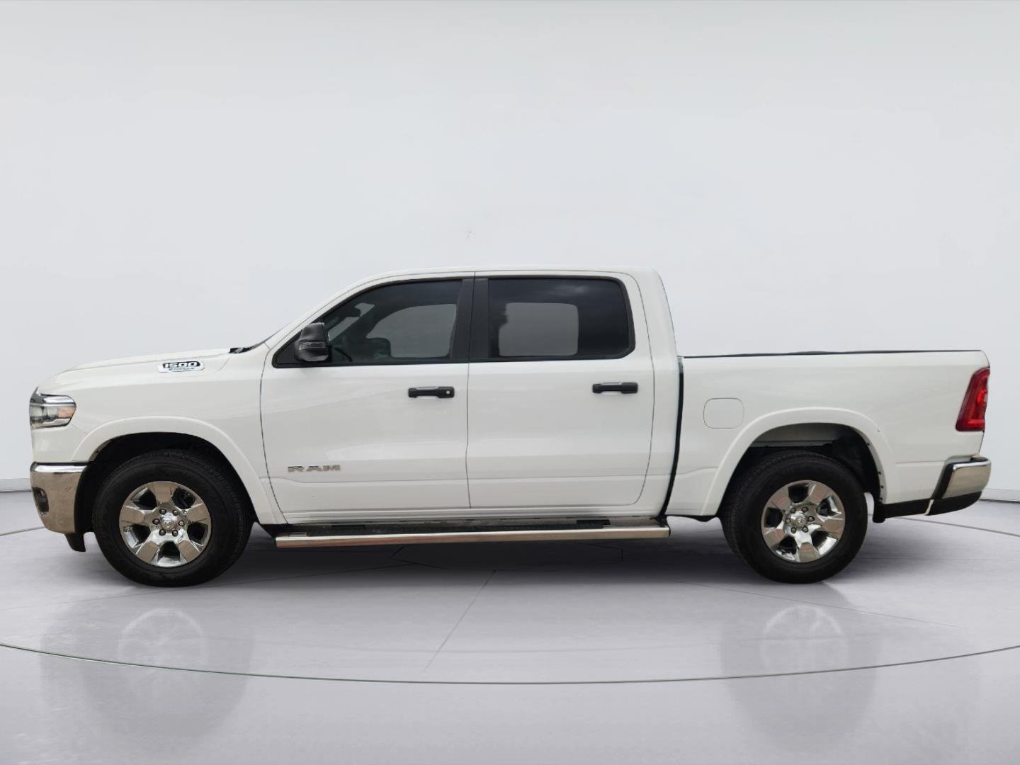 2025 Ram 1500 photo 4 of 33