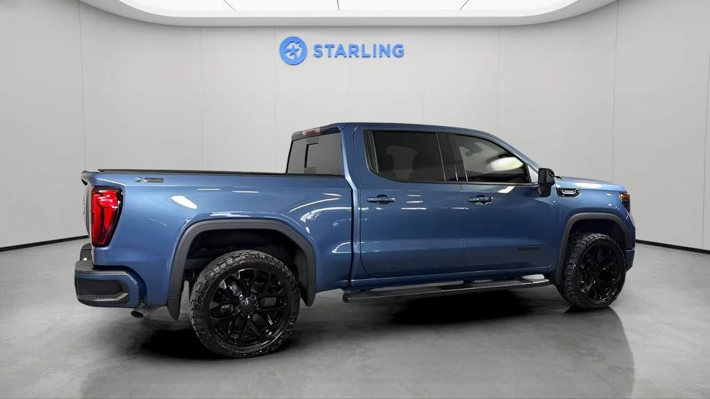 Used 2026 Downpour Metallic GMC Elevation image 11