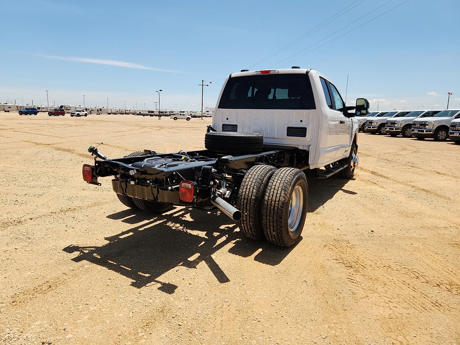 New 2026 Oxford White Ford F-350® XL image 7