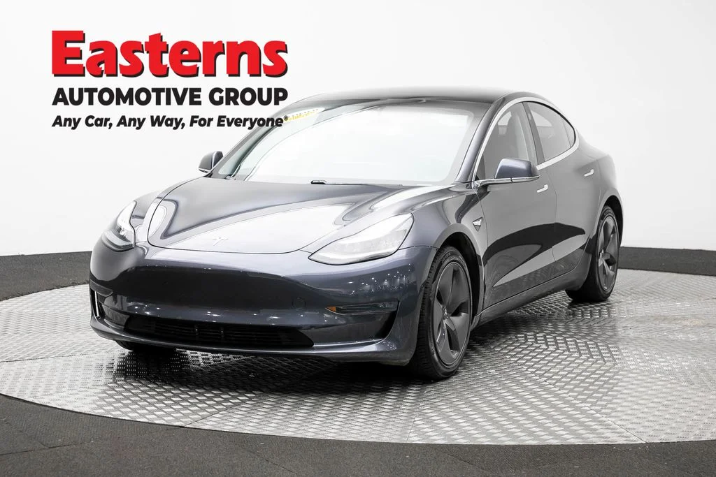 Used 2019 Gray Tesla Long Range image 1