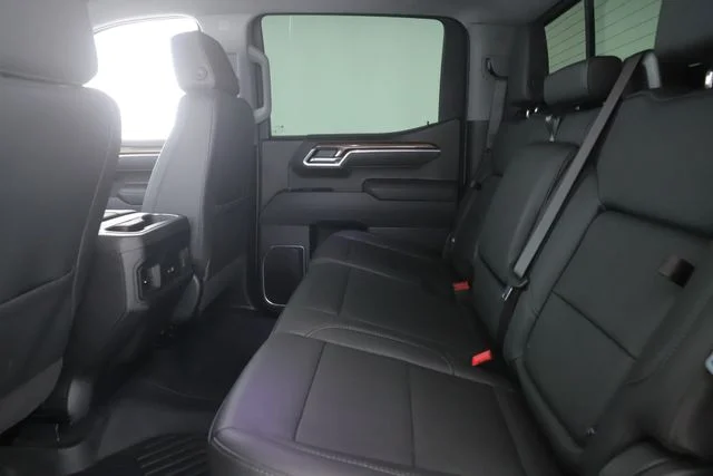 Used 2025 Black Chevrolet RST image 27