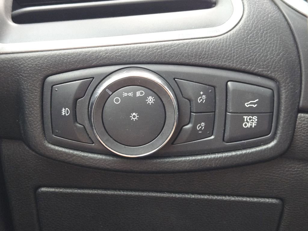 Used 2020 Silver Ford Titanium image 17