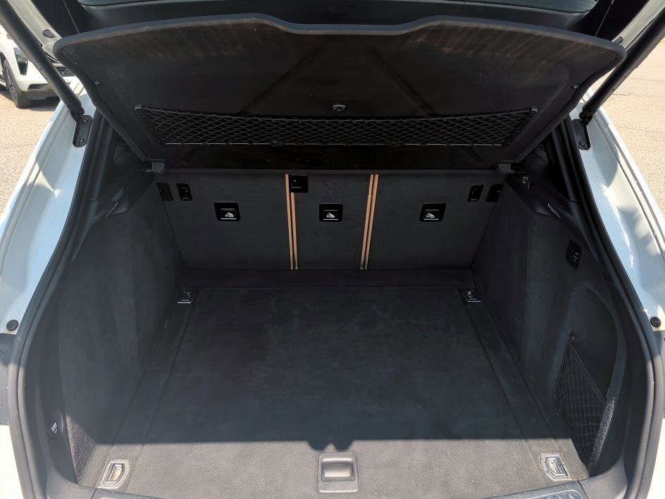 Used 2018 White Porsche Base image 14