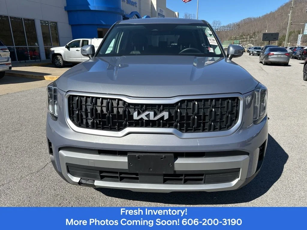 Used 2023 Silver Kia LX image 8