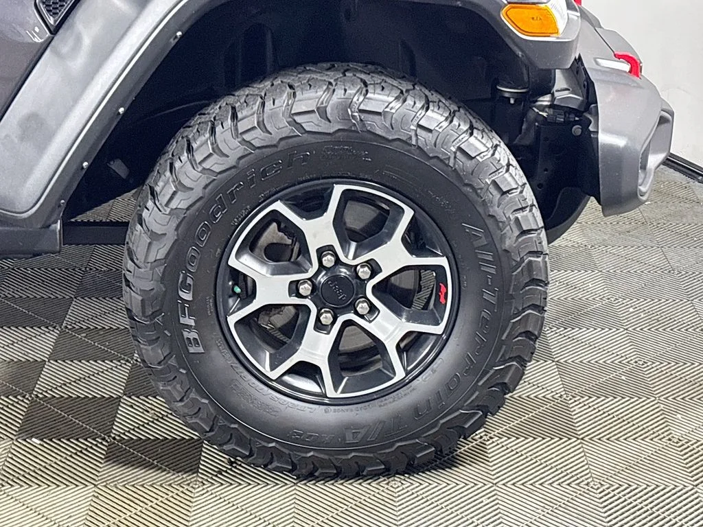 Used 2022 Gray Jeep Unlimited Rubicon image 23