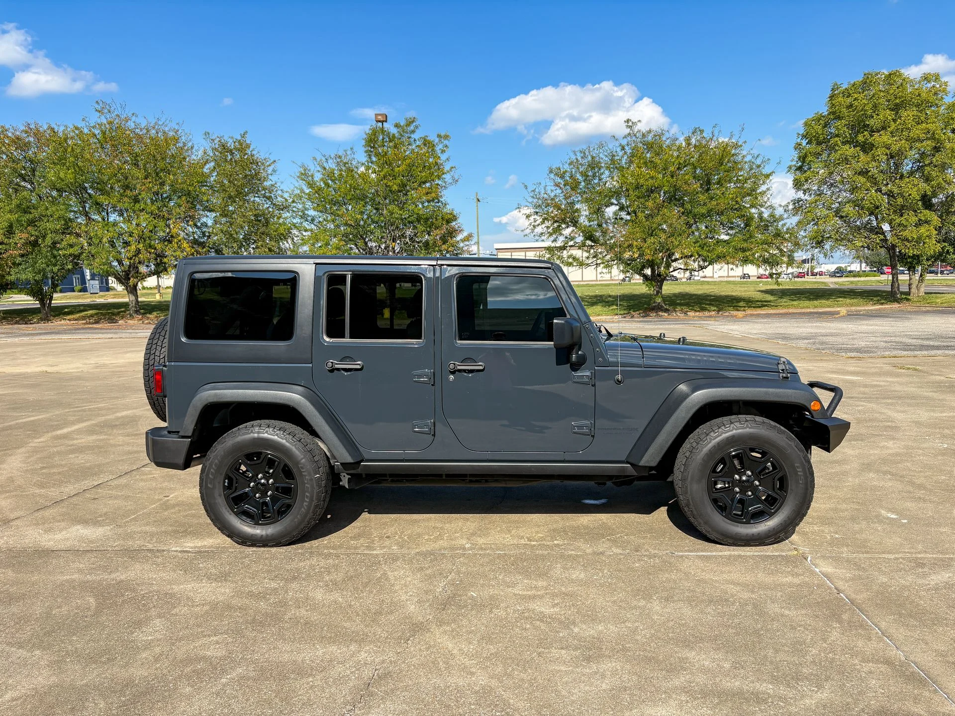 2018 Jeep Wrangler JK Unlimited Willys Wheeler - Photo 9