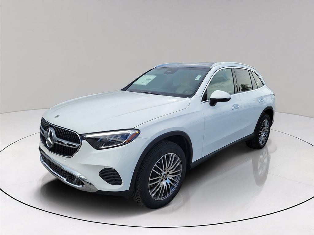 New 2027 Polar White Mercedes-Benz GLC 300 image 3