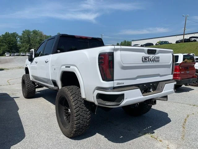 Used 2026 Summit White GMC AT4 image 3