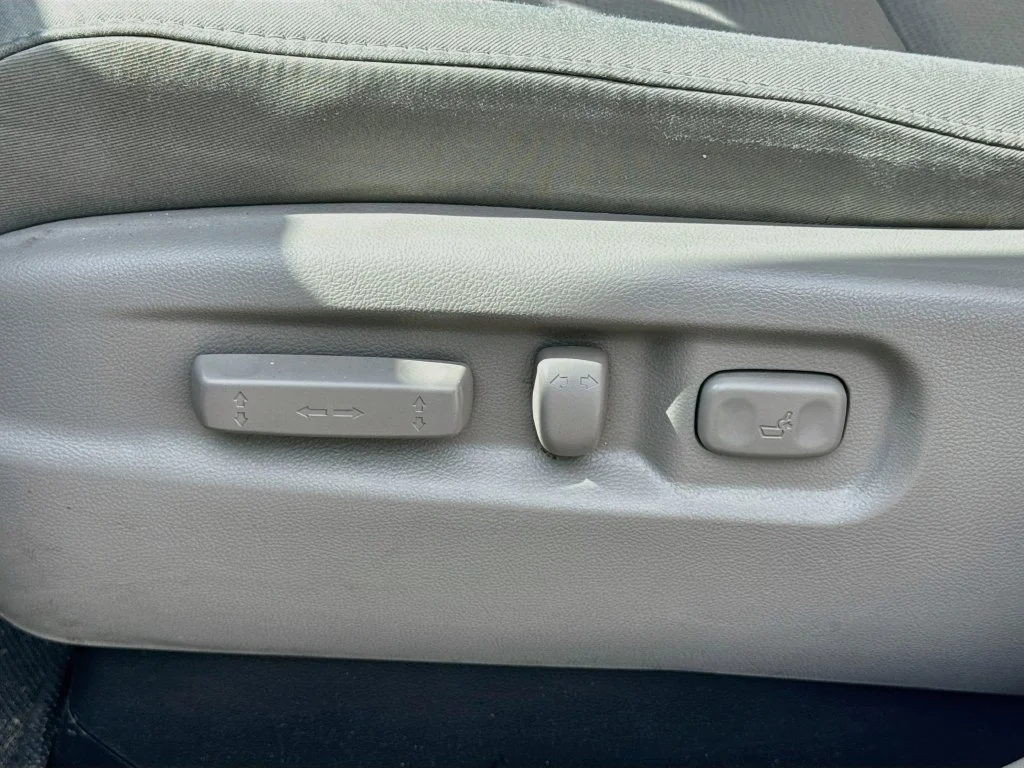 Used 2012 Taffeta White Honda EX image 39