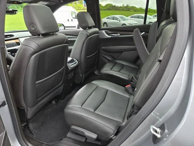 Used 2023 Argent Silver Metallic Cadillac Sport image 13