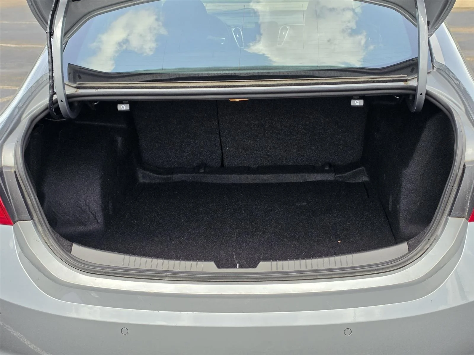Used 2024 Sterling Gray Metallic Chevrolet LT image 30