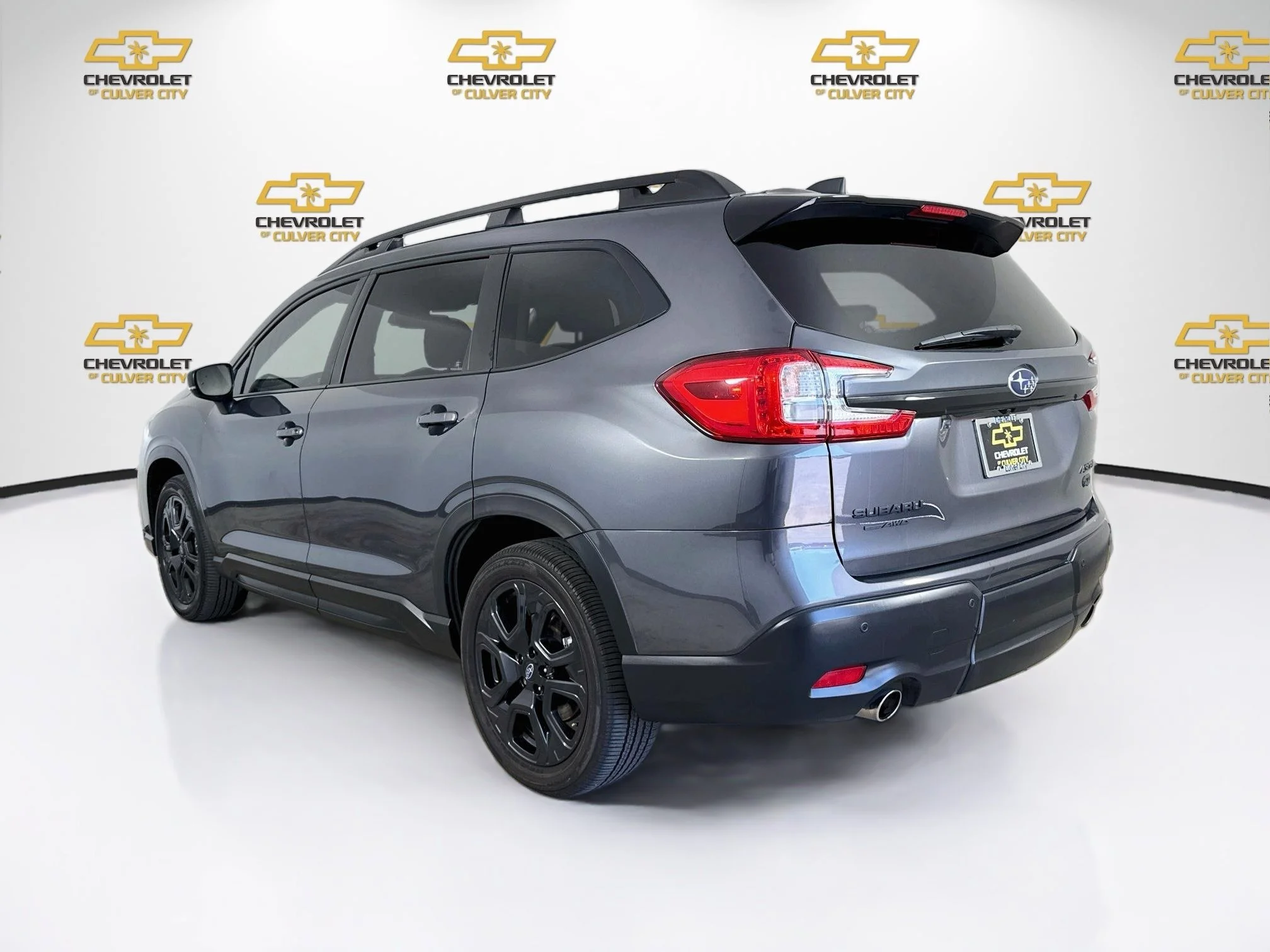 Used 2025 Gray Subaru Onyx Edition image 6
