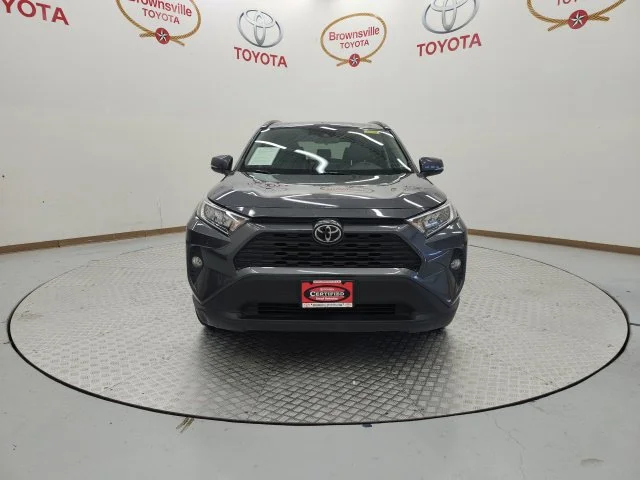 Used 2021 Gray Toyota XLE Premium image 4