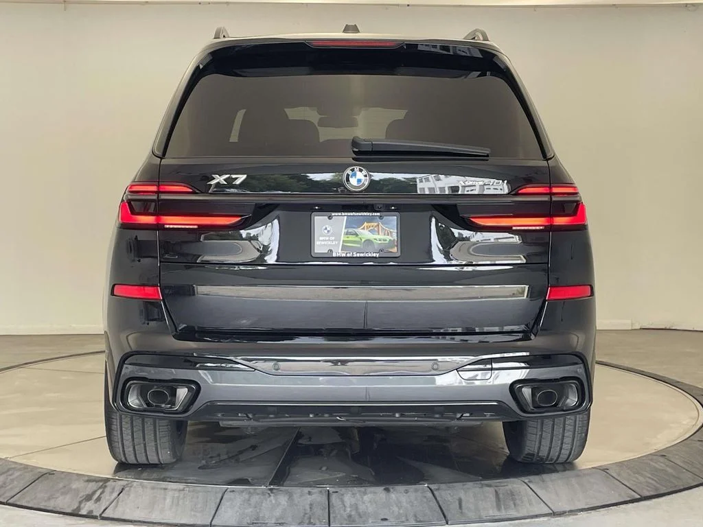New 2027 Black BMW xDrive40i image 4