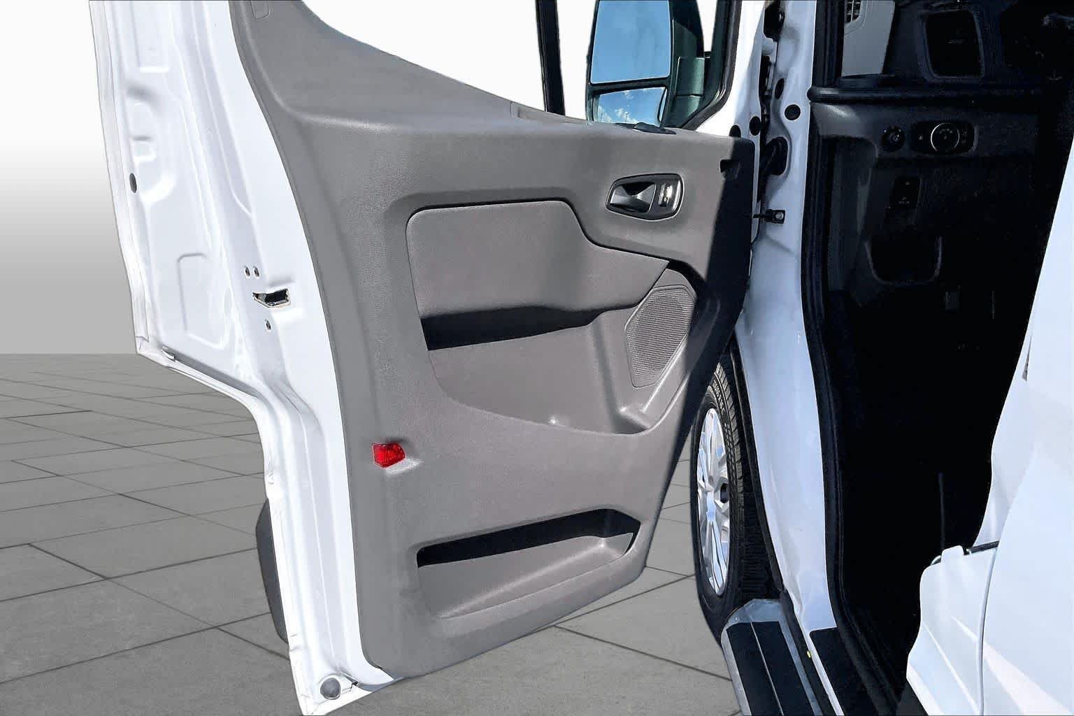Used 2025 Oxford White Ford  image 18