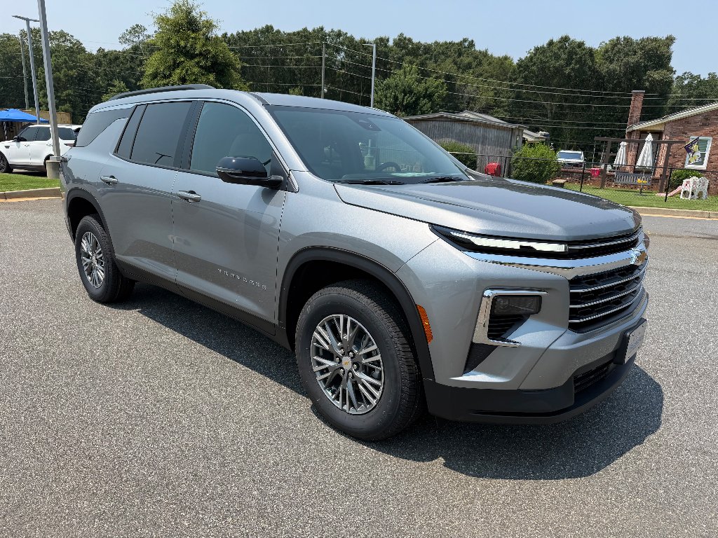 2026 Chevrolet Traverse LT - Photo 10