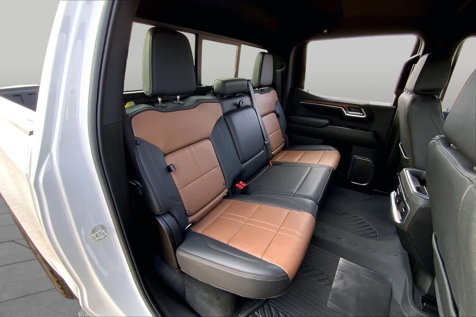 Used 2024 Iridescent Pearl Tricoat Chevrolet High Country image 20
