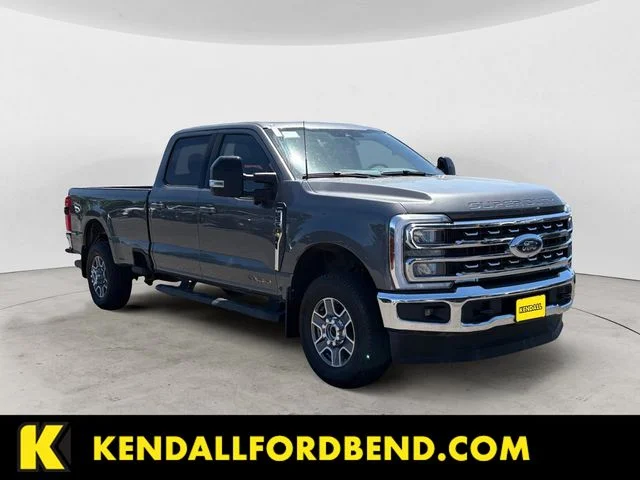 Certified Used 2025  Ford Lariat image 7