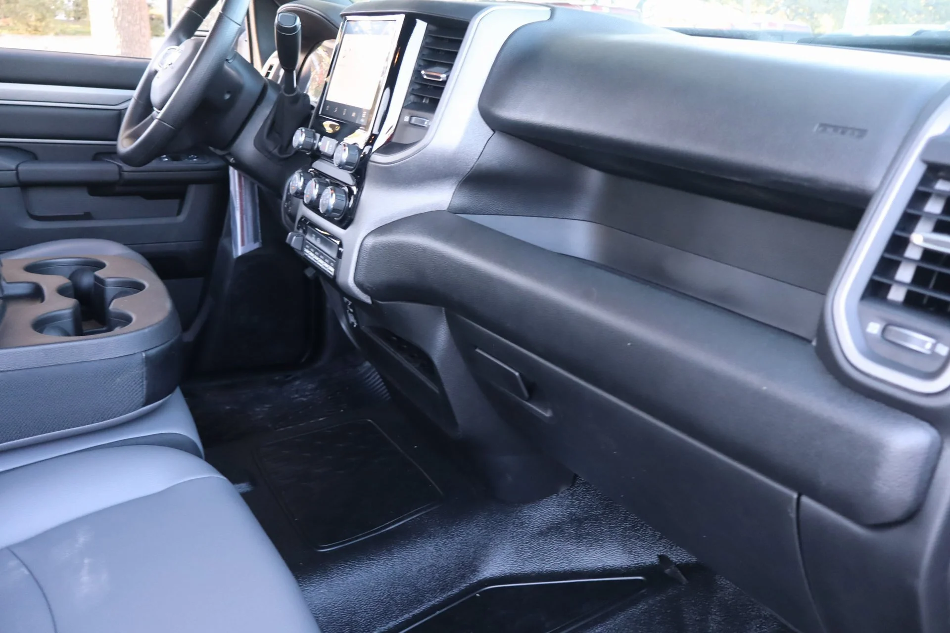 2026 RAM 3500 Chassis Tradesman - Photo 26