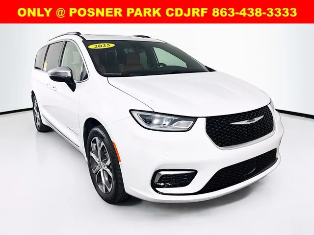 2025 Chrysler Pacifica Pinnacle AWD's photo
