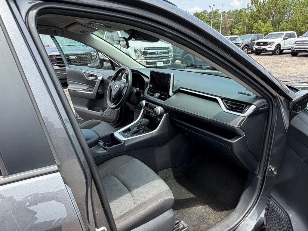 Used 2025 Gray Toyota XLE image 9