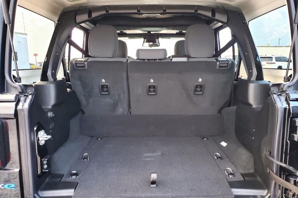 2025 Jeep Wrangler 4xe Willys 4XE - Photo 20
