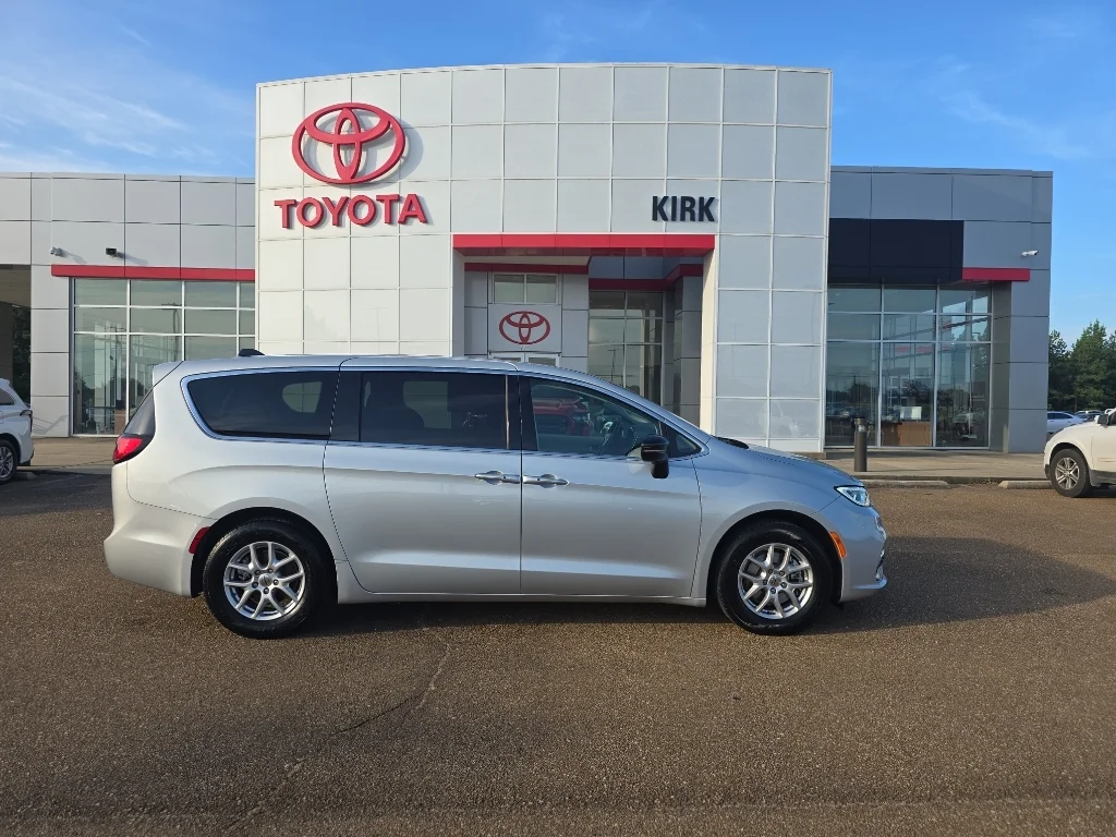 2024 Chrysler Pacifica