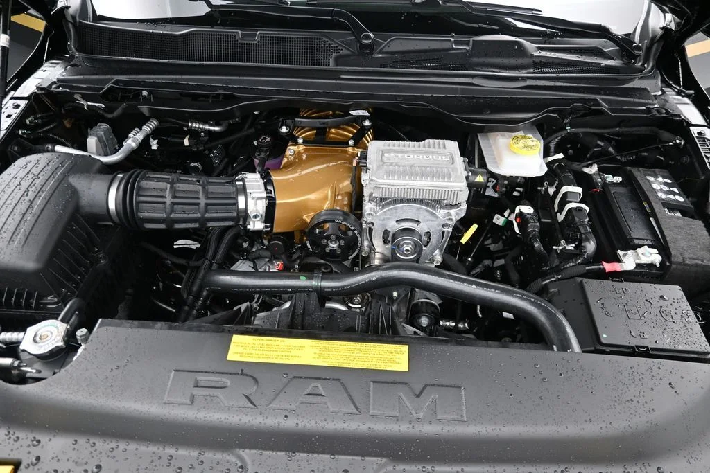 New 2026 Diamond Black Crystal Pearl-Coat Exterior Paint RAM Big Horn image 14