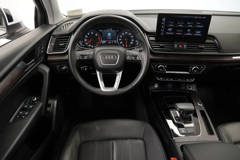 Used 2023 White Audi Premium 40 TFSI quattro S tronic image 13