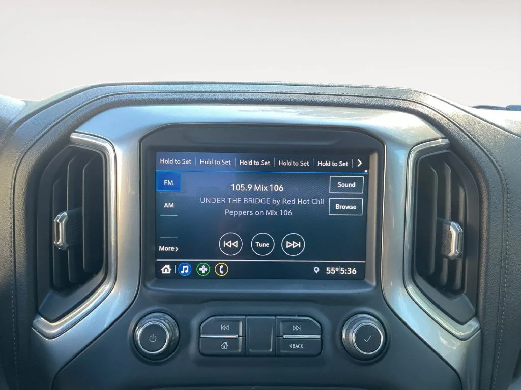 Used 2020 SHADOW GRAY METALLIC Chevrolet LT image 14