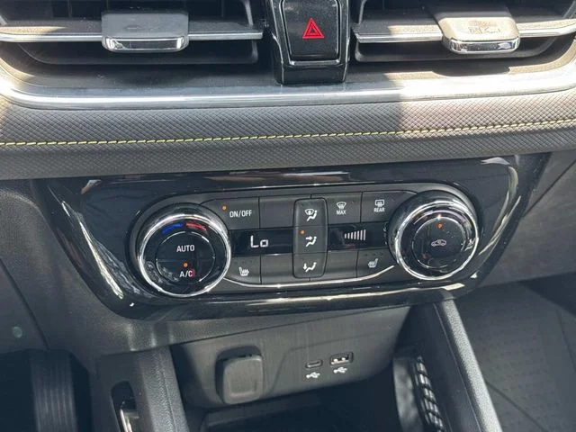 Used 2025 Gray Chevrolet ACTIV image 33