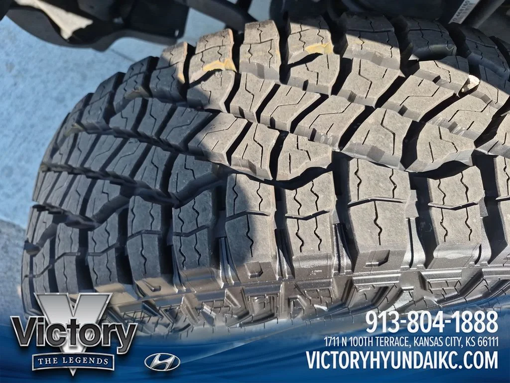 Used 2025 Blue Jeep Rubicon image 27