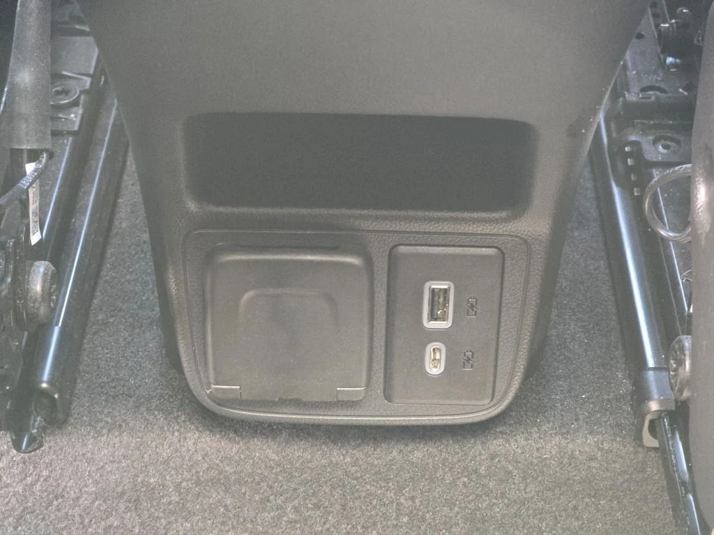 Used 2022 White Chevrolet RS image 17