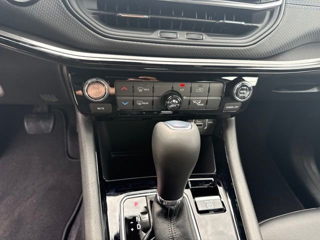New 2026 Red Hot Pearlcoat Jeep Latitude image 20