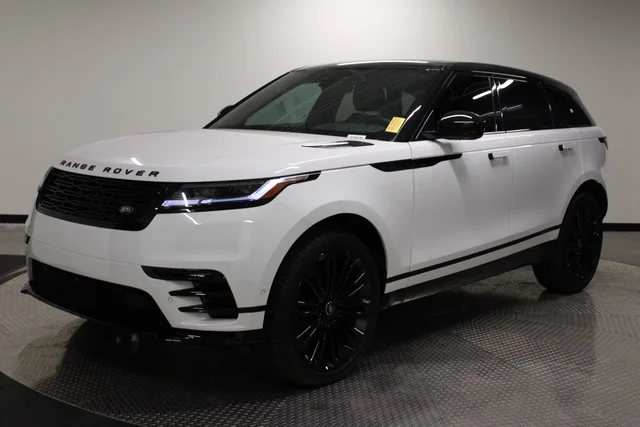2026 Land Rover Range Rover Velar Dynamic SE