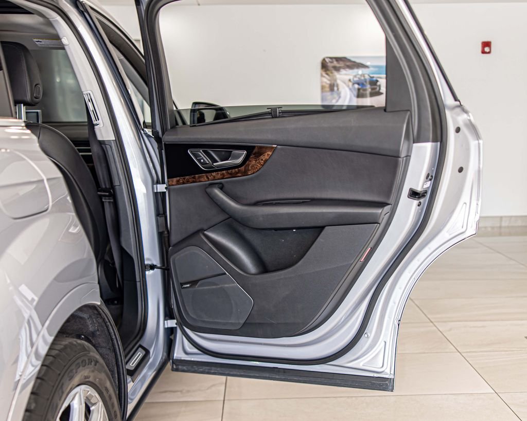 Used 2018  Audi 3.0T Prestige image 44