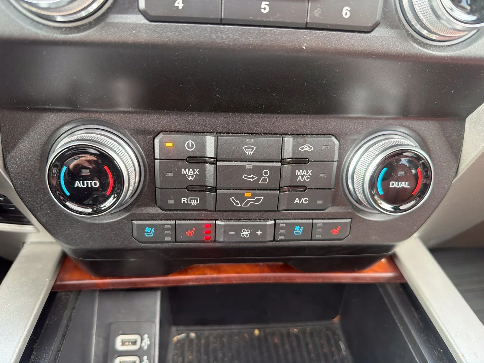 Certified Used 2020 Black Metallic Ford King Ranch image 22