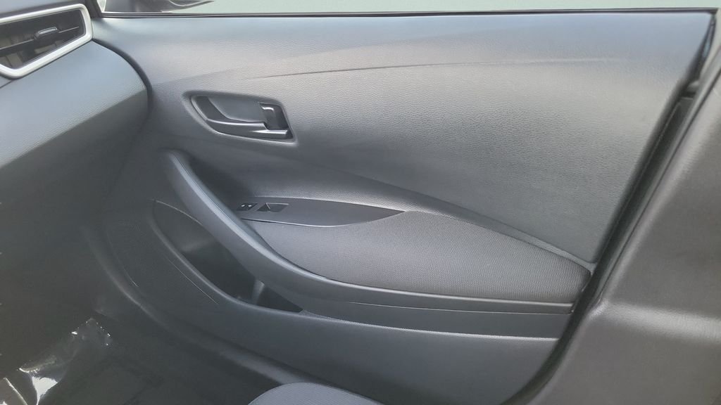 Certified Used 2025  Toyota LE image 16