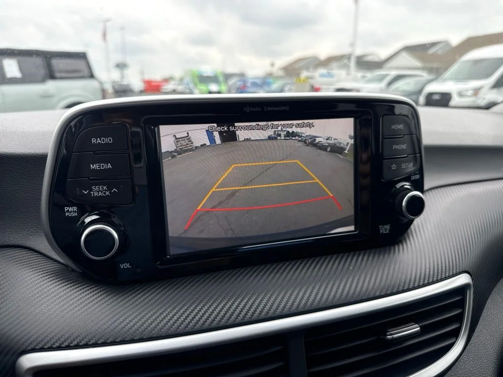 Used 2020 Aqua Blue Hyundai Value image 22