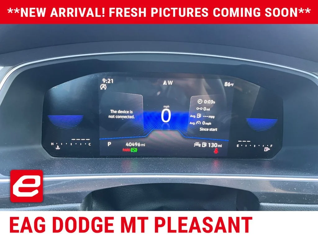 Used 2024  Volkswagen 2.0T SE image 8